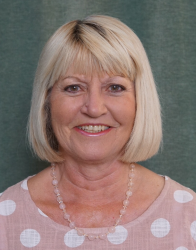 Christine Knight